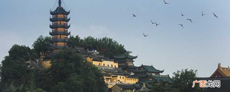 “水漫金山寺”的故事发生 水漫金山寺的故事发生在哪里