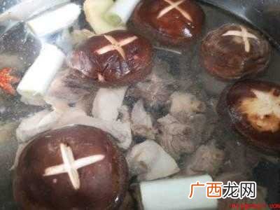 柴鸡怎么做才容易炖烂的具体操作步骤 柴鸡怎么做才容易炖烂