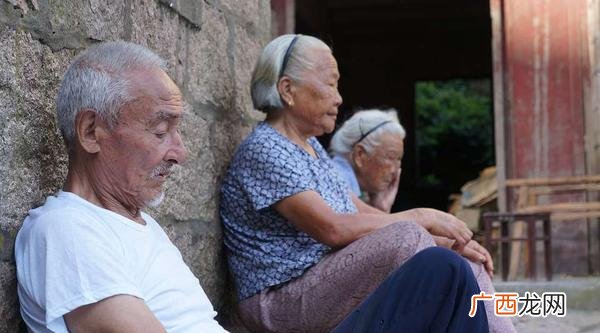 为什么人一般都是晚上死 人晚上死亡和白天死亡的说法