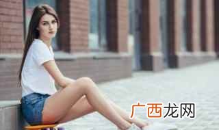 一件普通印花t恤的200g的纯棉T恤成本在25元左右 印花t恤的成本大约有多少