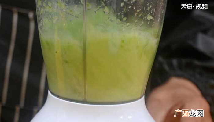 芹菜300克怎么做好吃 西芹汁的做法