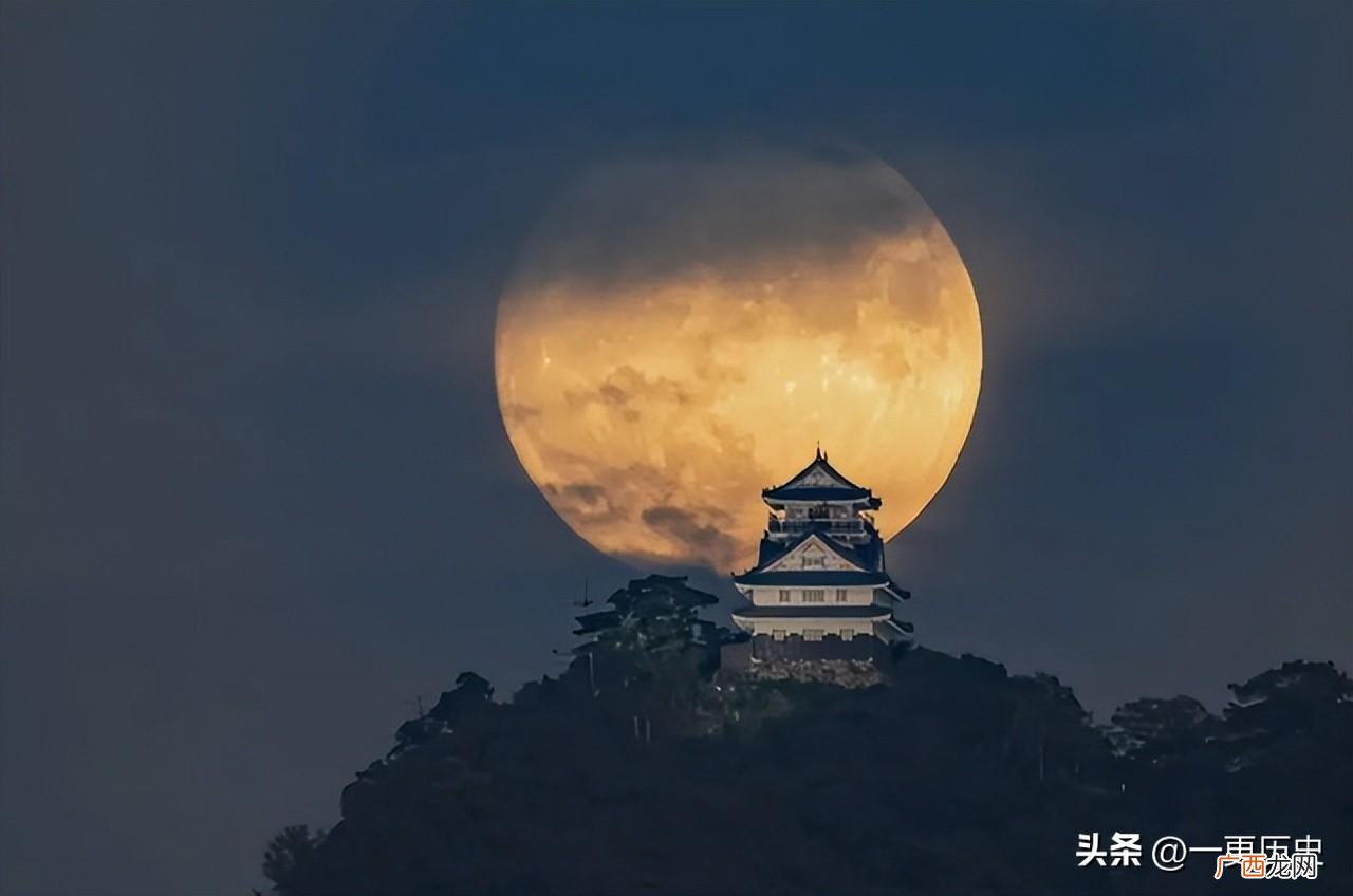 关于嫦娥奔月的传说 嫦娥奔月的由来