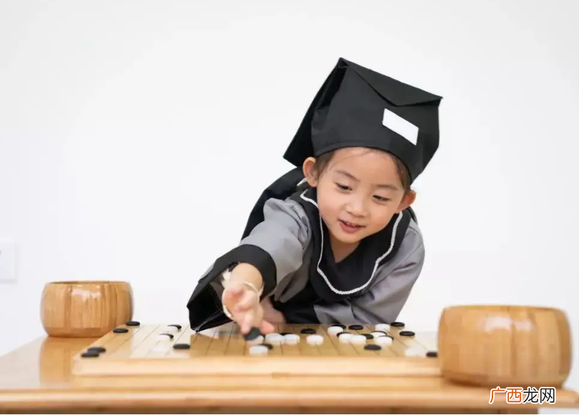 什么人能学围棋 围棋几岁开始学比较好
