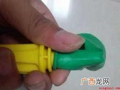 气球怎么打气的具体操作步骤 气球怎么打气