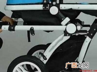 小龙哈彼婴儿推车怎么折叠