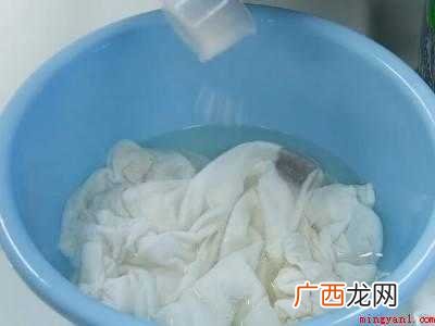 阴天衣服洗了有臭味怎么办