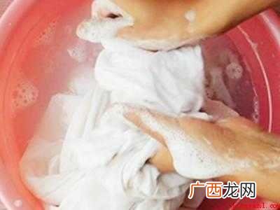 阴天衣服洗了有臭味怎么办