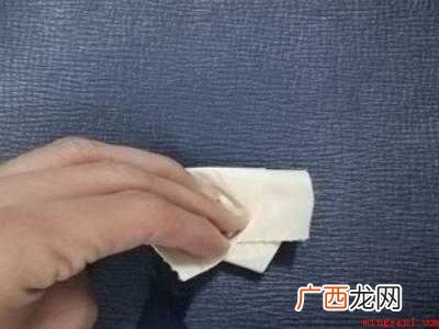 行李箱发霉了怎么清理的具体操作步骤 行李箱发霉了怎么清理