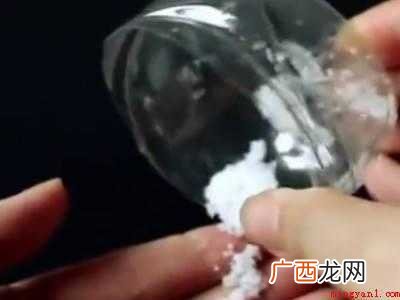 粘蝇板的胶怎么去除的具体操作步骤 粘蝇板的胶怎么去除