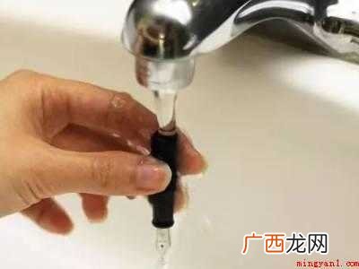 钢笔怎么清洗干净的具体操作步骤 钢笔怎么清洗干净