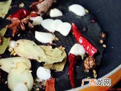 猪尿泡怎么做好吃共有4步 猪尿泡怎么做好吃