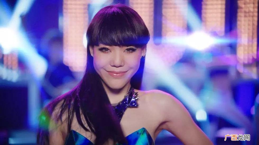 吴莫愁从大红大紫到消失经历了什么 吴莫愁的个人资料简介