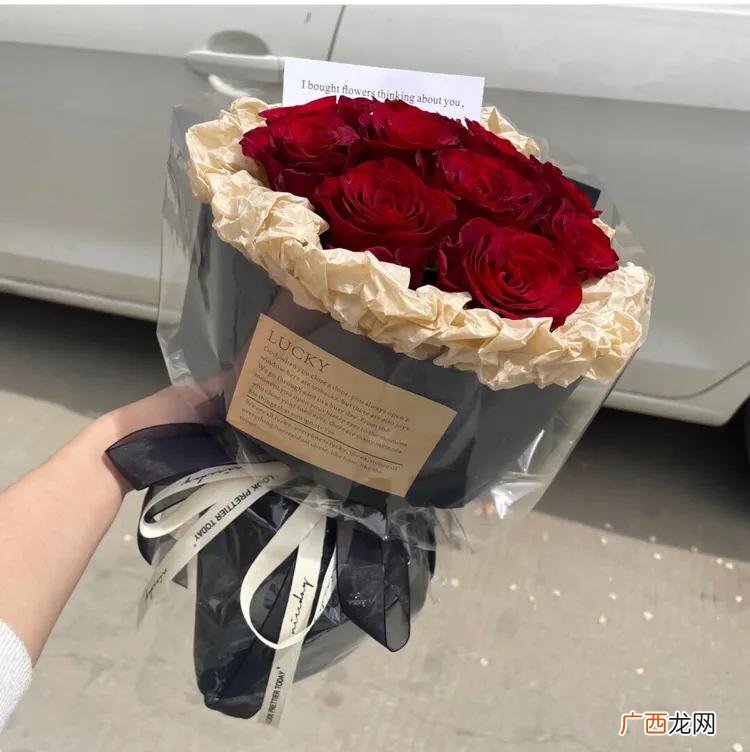 什么花束比较有意义 送女朋友什么花比较好一点