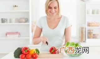 青椒炒鸡蛋怎么炒好吃 制作青椒炒鸡蛋的方法