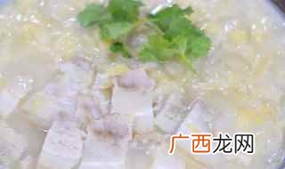 东北五花肉炖酸菜做法 五花肉炖酸菜的煮法
