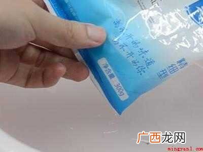 白色拖鞋脏了黑了怎么清洗