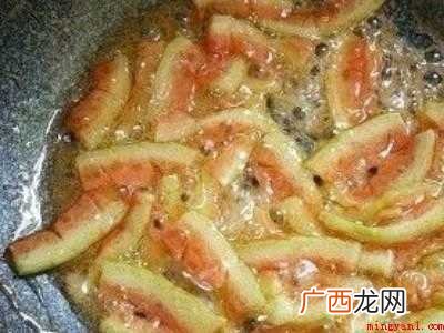 西瓜糖怎么熬出糖霜的具体操作步骤 西瓜糖怎么熬出糖霜