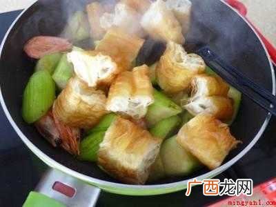 丝瓜和什么菜搭配炒的具体操作步骤 丝瓜和什么菜搭配炒