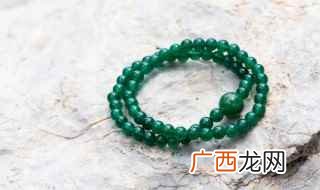 翡翠原石未开解的翡翠是一种比较珍贵的玉石 翡翠的原石是什么