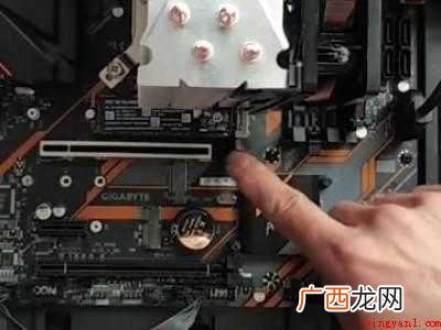 独立显卡怎么拆下来的具体操作步骤 独立显卡怎么拆下来