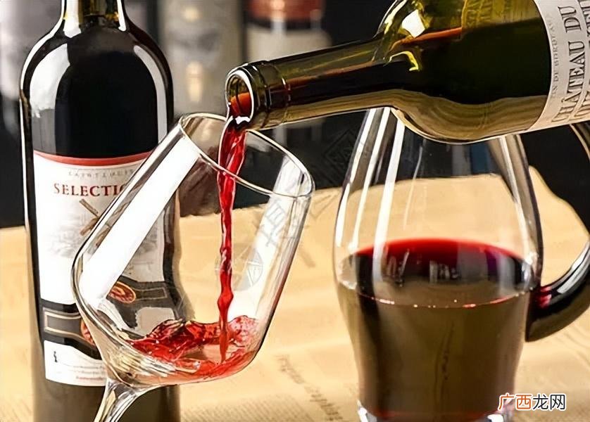 红酒喝一半剩下可以保存多久时间 红酒开瓶15天还能喝吗
