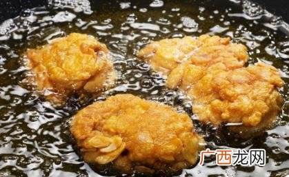 油炸食物推荐使用花生油、棕榈油以及猪油 炸吃的用什么油比较好