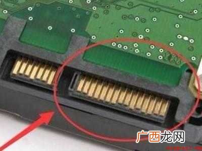 华为MateBook X下电脑主板的线怎么插 电脑主板的线怎么插