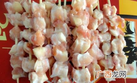 掌中宝不是鸡爪子中间那块肉吗 掌中宝是鸡的哪个部位
