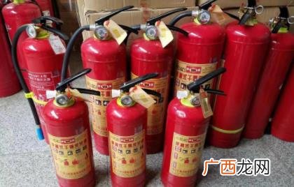 干粉灭火器使用注意事项 灭火器分为哪三种类型