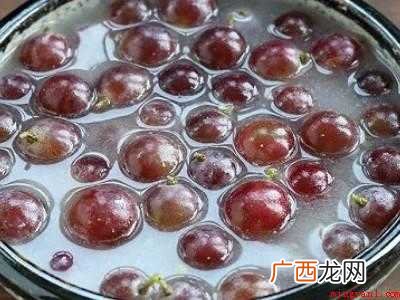 破壁机榨葡萄汁要去皮去籽吗