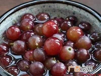 破壁机榨葡萄汁要去皮去籽吗