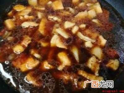 肉烧豆角怎样烧才好吃的具体操作步骤 肉烧豆角怎样烧才好吃