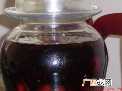 罗汉松果泡酒的具体操作步骤 罗汉松果泡酒的方法