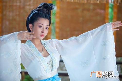 花蕊夫人简介 花蕊夫人为蜀国宠妃被后世称为什么花神