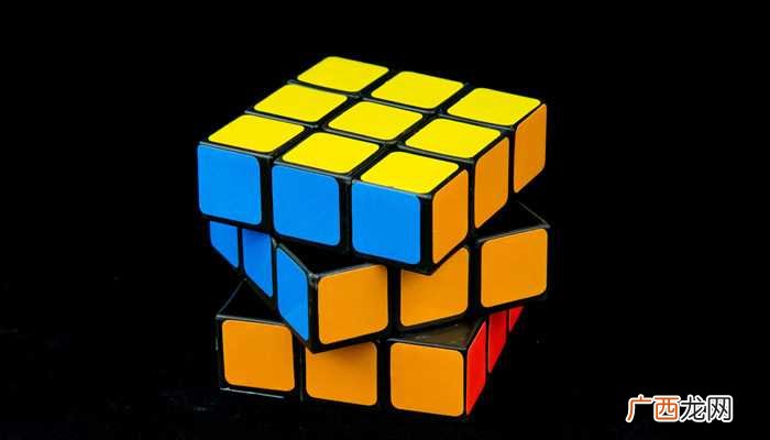 3x3魔方口诀的七步公式 3x3魔方口诀七步公式