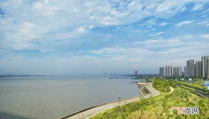 钱塘江大潮为什么被称为天下奇观