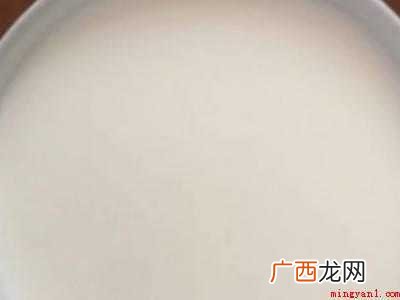酸奶不想喝凉的怎么热的具体操作步骤 酸奶不想喝凉的怎么热