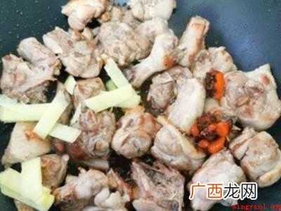 鸭腿怎么烧不腥又好吃的具体操作步骤 鸭腿怎么烧不腥又好吃