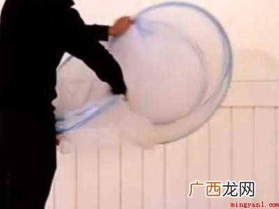 折叠蒙古包蚊帐的详细操作 蚊帐怎么折叠起来