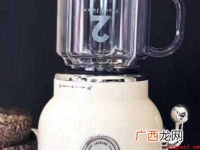 打果汁不起沫沫的妙招的具体操作步骤 打果汁不起沫沫的妙招