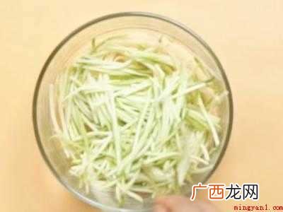 西葫芦素馅怎么调好吃的具体操作步骤 西葫芦素馅怎么调好吃