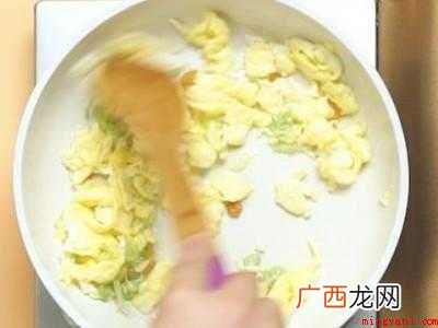 西葫芦素馅怎么调好吃的具体操作步骤 西葫芦素馅怎么调好吃