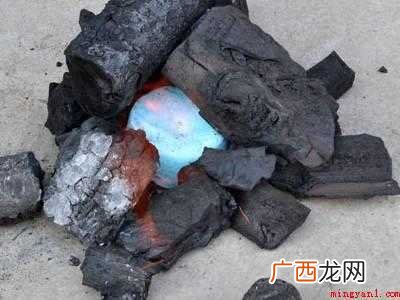 酒精块怎么点燃碳的具体操作步骤 酒精块怎么点燃碳