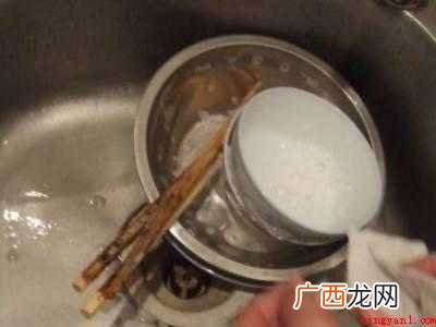 洗碗过程的具体操作步骤 洗碗的过程