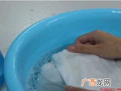 白裤子顽固污渍怎么洗的具体操作步骤 白裤子顽固污渍怎么洗