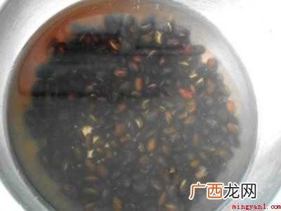 黑豆怎么做好吃又有营养的具体操作步骤 黑豆怎么做好吃又有营养