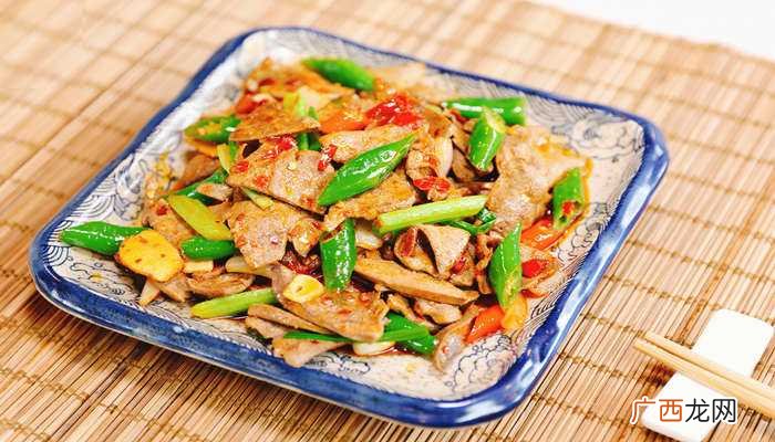 猪肝和辣椒、胡萝卜、菠菜、芹菜、黄瓜、荷兰豆、苦瓜、白菜等一 猪肝和什么一起炒好吃