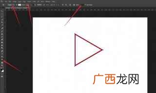 ps软件打开后面的工具栏里找到多边形工具 ps怎么画三角形