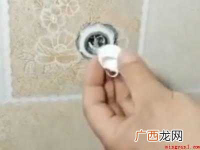 水管内丝断了怎么取出来