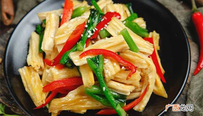 腐竹可以和肉片、木耳、芹菜、黄瓜、白菜等食材一起炒 腐竹和什么一起炒好吃